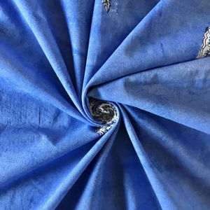 ผ้าฝ้ายพิมพ์ลายด้วยมือ ลายคลาสสิก ลายเพสลีย์ ลายบูตะ |   ผ้าสิ่งทอพื้นเมืองอินเดียสีน้ำเงินคราม - Product Image 1