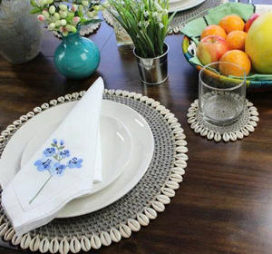 ชุดถาดรองแก้วหวายทำด้วยมือที่สวยงามพร้อมขอบเปลือกหอยและที่จับขายส่งจากเวียดนาม - Product Image 4