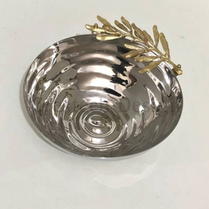Bol en acier inoxydable, bol de service en métal gravé floral au design antique authentique, bol design à bord de fleurs en laiton - Product Image 2