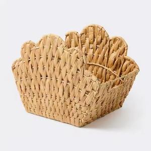 Cesta de Almacenamiento con Encanto Costero, Diseño Flexible de Concha de Vieira y Jacinto de Agua, Hecho con Precisión en Vietnam, Organización y Orden para el Hogar - Product Image 1