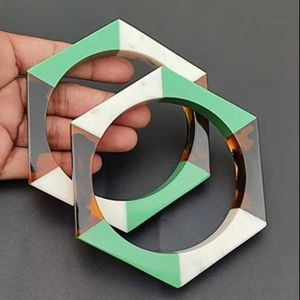 Pulseras de resina hechas a mano para mujer, juego de joyería de pulseras de resina de diseño, pulseras de resina epoxi hechas a mano a bajo costo por HAND MADE CRAFT - Product Image 5