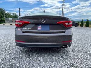Precio bajo, Hyundai Sonata SE 2015, auto usado en venta - Product Image 6