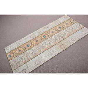 Alfombra Pequeña Vintage de 2,4x5,3 pies, Alfombra Sólida Azul y Amarilla de Lana - Product Image 2