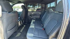 Ram 1500 Big Horn/Lone Star Crew Cab 5'7 Box 4WD Usada, Año 2019 - Product Image 4