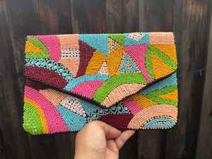 Bolso de mano de noche con cuentas, bolso bordado con cuentas y diseño único hecho a mano - Product Image 3