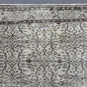Vintage Turkish Large Rug 5.6x8.7 ft, Gray <b>Brown</b> Polka dot <b>Wool</b> Rug - Product Image 5