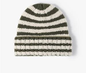 Gorros de Jacquard personalizados, gorro de invierno suave acrílico estampado a la moda para adultos, gorro de punto para mujer con logotipo bajo demanda - Product Image 2