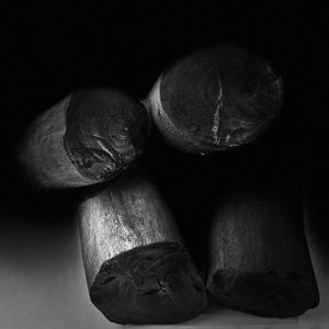 Merades Extra Dense Longue Durée de Brûlage Faible Fumée Halaban Charbon de Bois pour Restaurants Chaînes de BBQ Gourmet Retail - Product Image 1