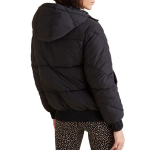 Chaqueta acolchada personalizada de primera calidad, abrigo de invierno cálido ligero, resistente al agua, a prueba de viento, para clima frío, chaqueta acolchada para hombre - Product Image 2