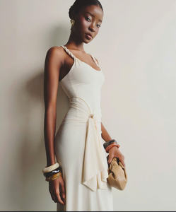 Robe de soirée pour femmes avec design de bretelles tissées Style classique Fabriqué au Vietnam Moderne Classique Élégant Robe pour femmes Fabriqué au Vietnam - Product Image 2