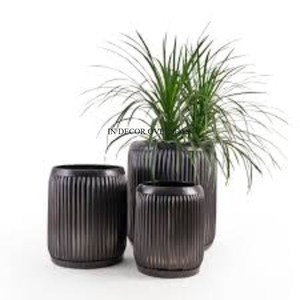 Customized Logo And Size Available White Color Powder Coated Oval Shape Prime Quality Metal Made Garden Pots & Planter <b>Supplies</b> - Product Image 3