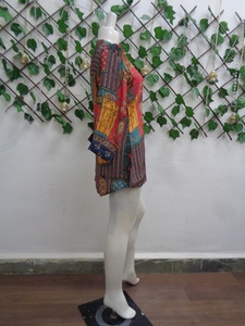 Tunique imprimée numérique à la mode Kurti avec tissu confortable pour les options de port quotidien du fournisseur indien - Product Image 3