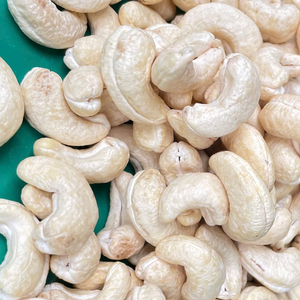 Fournisseur de confiance du Vietnam noix de cajou 1 kg noix de cajou noix de cajou du Vietnam Ww180 Ww240 Ww320 exportés vers l'Asie, l'UE, le Moyen-Orient - Product Image 1