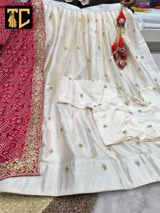Lehenga indien en soie chinnon brodé, taille unique, avec dupatta, robe de mariée indienne avec toile cousue - Product Image 6