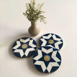 Posavasos de Resina Epoxi con Diseño Floral, Posavasos Redondos para Tazas de Té, Uso en el Hogar y Hoteles, Precio Bajo, Hechos a Mano en India - Product Image 4