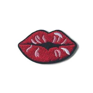 Parches de chenilla para planchar con respaldo adhesivo y borde merrow para una fácil aplicación en ropa deportiva y prendas informales - Product Image 5