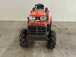 Compre Ruedas para Tractores Kubota B2100 B3211 B1820 BX BX23S, Tractor Compacto 4x4 Kubota con Cargador Frontal LA304 - Product Image 2