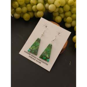 Pendientes Colgantes Hechos a Mano en Plata de Ley y Turquesa Verde Mohave con Diseño de Losa, Estilo Navajo - Product Image 2