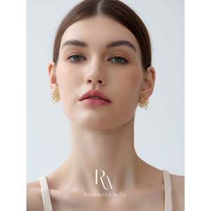 Pendientes de Oro Rosa de 18K con Diseño de Rayos de Sol, Pendientes Brillantes con Forma de Estrella Celestial, Regalo para Ella - Product Image 4