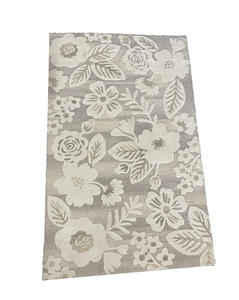 Tapis tuftés à la main artisanaux antiques avec surface tactile lisse et attrayante, parfaits pour les hôtels, les maisons et les intérieurs modernes - Product Image 2