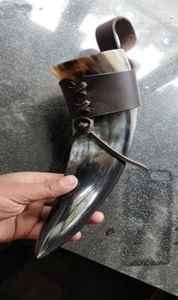 Cuerno para beber de cerámica de lujo Vikingo, accesorio de cerveza fresca artesanal Natural para colección de tazas con soporte - Product Image 3