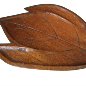 จานและถาดขนมหวานไม้สีน้ำตาลรูปใบไม้ ทำด้วยมือ คุณภาพพรีเมียม อุปกรณ์ครัวสำหรับการรับประทานอาหารและการเสิร์ฟอย่างมีระดับ - Product Image 1