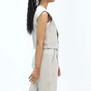 Chaleco de plumón de pato ajustado de nailon OEM 100% para mujer, acolchado bordado con logotipo estampado, venta al por mayor, ropa exterior de algodón 100% - Product Image 6