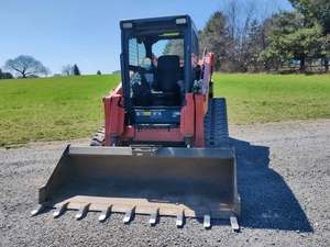รถตักล้อยาง Kubota SVL95-25 ปี 2022 มือสอง แบบตีนตะขาบ เครื่องยนต์ดีเซล ขนาดกะทัดรัด พร้อมบุ้งกี๋ สำหรับงานฟาร์มและก่อสร้าง - Product Image 4