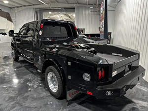 Opportunité de vente en gros, prix imbattable 2024 Ford F-550 Super Duty Lariat Power Stroke Dually 4x4 Hauler - Product Image 4