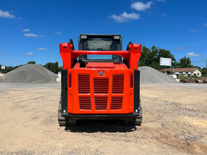 รถตักล้อยาง Kubota SVL 65-2 ขนาดเล็ก น้ำหนัก 0.6 ตัน พร้อมบุ้งกี๋หน้า สำหรับงานก่อสร้างและงานเกษตร - Product Image 3