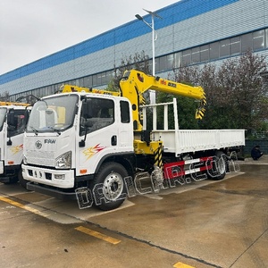 Grúa Montada en Camión FAW de Bajo Precio, 4x2, 5 Toneladas, Grúa Pequeña para Camión, Grúa Pequeña de Elevación Diésel para Camión en Venta - Product Image 5