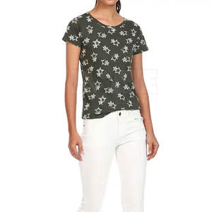 T-shirt de sublimation pour femmes de haute qualité avec impression de logo personnalisé dernière conception pour l'été - Product Image 4