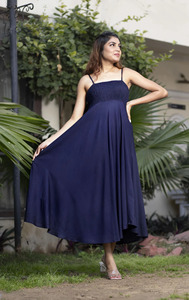 Tissu rayonne femmes élégantes décontracté fête Club soirée bleu longue Maxi robe avec fendu dos nu Maxi robe - Product Image 3