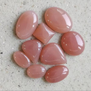 หินคริสตัลธรรมชาติรูปไข่ สีชมพู หินควอตซ์ขัดเงา หินคริสตัลขัดเงา หินโรสควอตซ์ ลด 20% พร้อมของแถม - Product Image 5