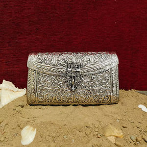 Bolso de Mano de Noche de Metal Plateado Antiguo Hecho a Mano, Bolso de Lujo para Mujer, Colección de Bolsos de Mano con Grabado de Herencia para Bodas y Fiestas - Product Image 1