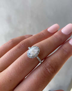 Anillo de compromiso de oro amarillo puro de 14K, 18K, 22K, con corte ovalado, Diamante cultivado en laboratorio, anillos sentados de lujo, joyería fina, regalos de boda - Product Image 5