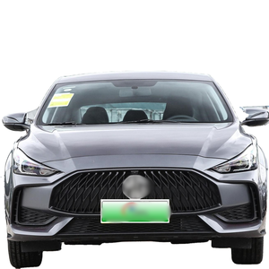 Berline compacte à essence 2023 | Véhicule à grande vitesse à transmission manuelle 1.5 L | Voiture intelligente à carburant 5 places - Product Image 3