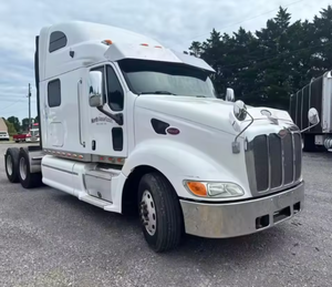 Perfect Condition 2015 Peterbiltt 387 Sleeper Semi <b>Truck</b> - Raised Roof Sleeper 18 Speed Manual <b>Truck</b> for Sale - Product Image 3