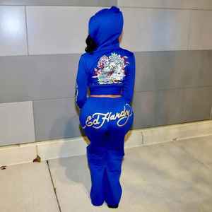 2025 ensemble de 2 pièces d'entraînement personnalisé pour femmes pulls de survêtement en coton biologique avec sweat à capuche surdimensionné haut court printemps ensemble de sweat-shirt de gymnastique - Product Image 3