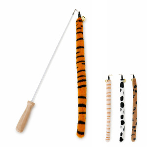 <span class=keywords><strong>Jouet</strong></span> interactif pour <span class=keywords><strong>chat</strong></span>, baguette à <span class=keywords><strong>chat</strong></span> à succès avec queue en peluche remplaçable, tige flexible extensible, poignée en bois et clochette - Product Image 1