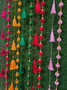 Ensemble de 10-20-30-50-50-100 guirlande de pompon et pompon pour Mehndi Haldi et décoration de fête toile de fond de fêtes à thème mexicain - Product Image 2