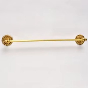 Haute qualité fait à la main doré serviette cintre Floral Base salle de bain matériel accessoires laiton porte-serviettes en gros - Product Image 4