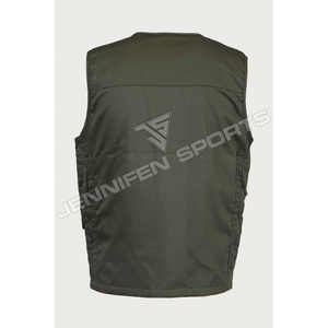 سترة صيد مخصصة عالية الجودة مصنوعة من خامة القشرة القطنية بنسبة 100% وتغلق بسحاب وجيوب متعددة وذات حلقة معلقة من الداخل - Product Image 3