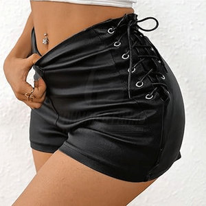 Shorts en cuir respirant pour femmes, couleur personnalisable, coupe-vent, écologique, taille élastique, vêtements de rue décontractés, logo personnalisé - Product Image 5