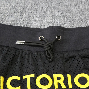 Pantalones cortos de baloncesto con bolsillo y cremallera de malla para jóvenes Pantalones cortos de baloncesto vintage de estilo urbano personalizado - Product Image 2