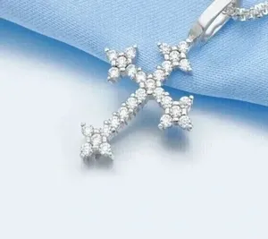 จี้รูปไม้กางเขนประดับเพชรโมอิสซาไนต์ทรงกลมทรงเหลี่ยม ชุบทองคำขาว 14K เงินแท้ 925 สำหรับทุกเพศ-จี้และเครื่องประดับโมอิสซาไนต์ - Product Image 4