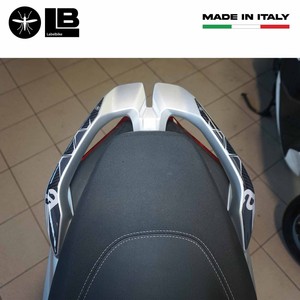 Protections de poignées autocollantes 3D pour motos Aprilia SR GT 125 & 200 - Product Image 5