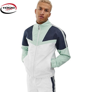 Chándal cortavientos reflectante de invierno de alta calidad personalizable para hombre, conjuntos de talla grande con logotipo impreso en colores personalizados - Product Image 5