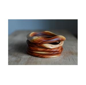 Ensemble de bijoux classiques traditionnels en bois imperméable, bracelets en bois naturel faits à la main, bracelet de mode pour femmes, couleurs personnalisées pour - Product Image 1