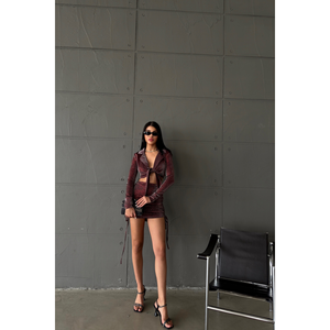 ชุดเซ็ตผู้หญิงสีเบอร์กันดี ผ้าวิ้งๆ เสื้อครอปผูกโบว์ พร้อมกระโปรงสั้นจับจีบ - Product Image 1